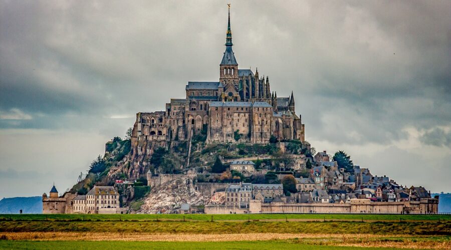 medieval abbey : Mont Saint Michel